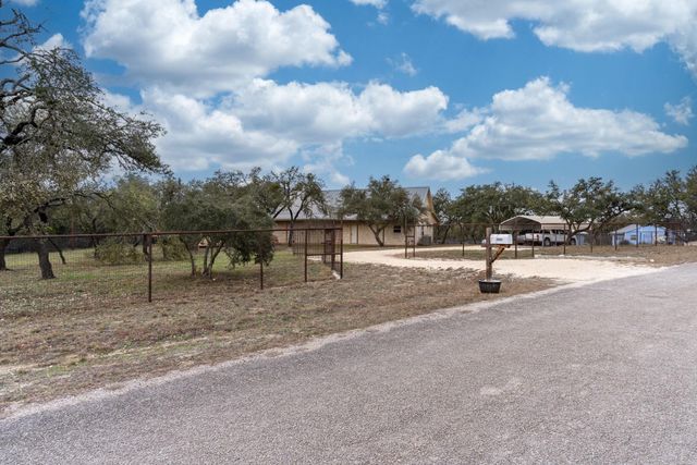 2551 Spring Valley DR, Dripping Springs, TX 78620