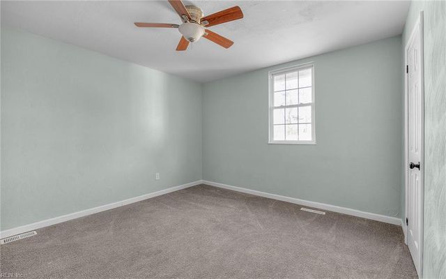 612 River Creek RD, Chesapeake, VA 23320