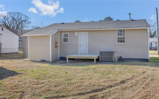 612 River Creek RD, Chesapeake, VA 23320