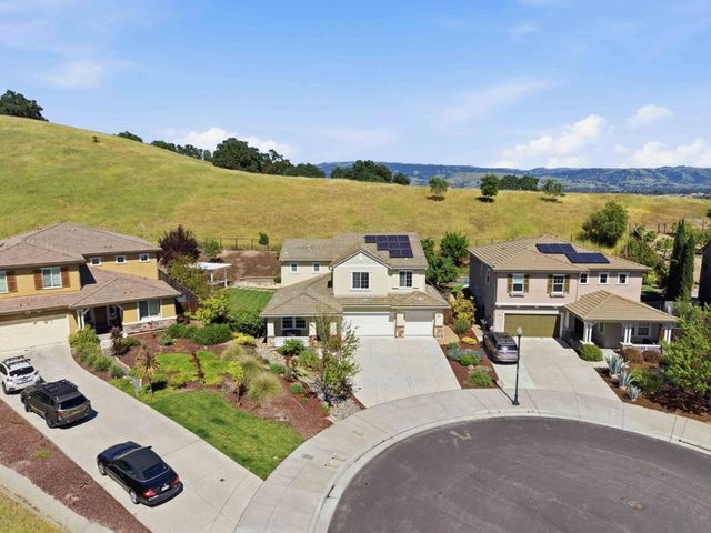 1661 Longmeadow Court, Gilroy, CA 95020