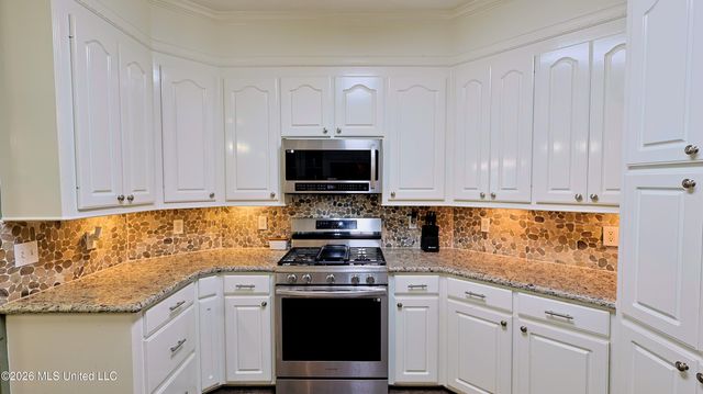 73 Dianne Cove, Byram, MS 39272