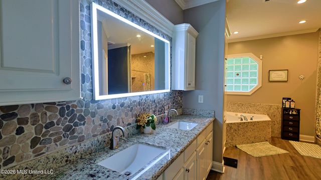 73 Dianne Cove, Byram, MS 39272
