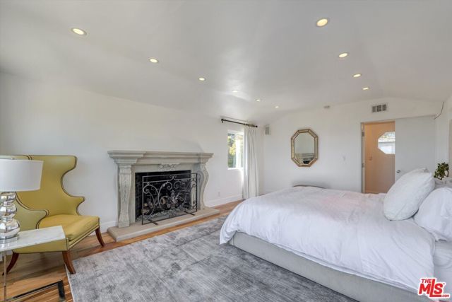 1300 Summitridge Drive, Beverly Hills, CA 90210