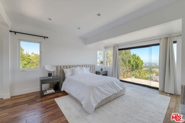 1300 Summitridge Drive, Beverly Hills, CA 90210