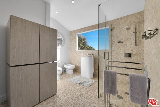 1300 Summitridge Drive, Beverly Hills, CA 90210