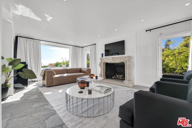 1300 Summitridge Drive, Beverly Hills, CA 90210