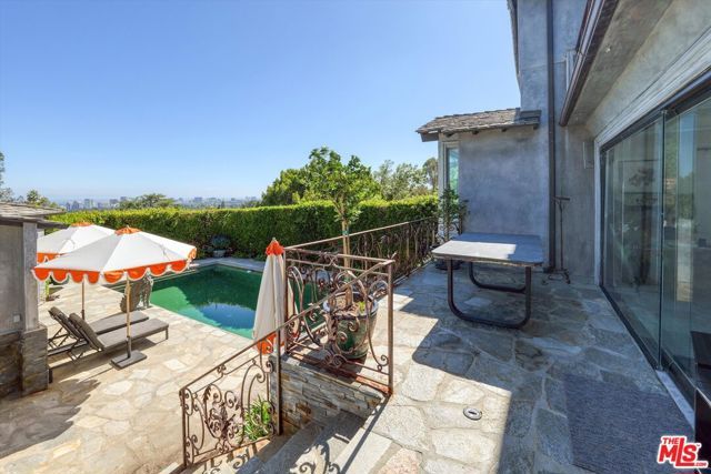 1300 Summitridge Drive, Beverly Hills, CA 90210