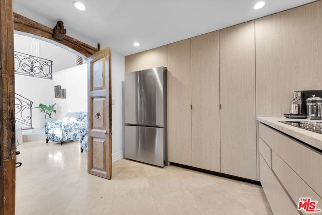 1300 Summitridge Drive, Beverly Hills, CA 90210
