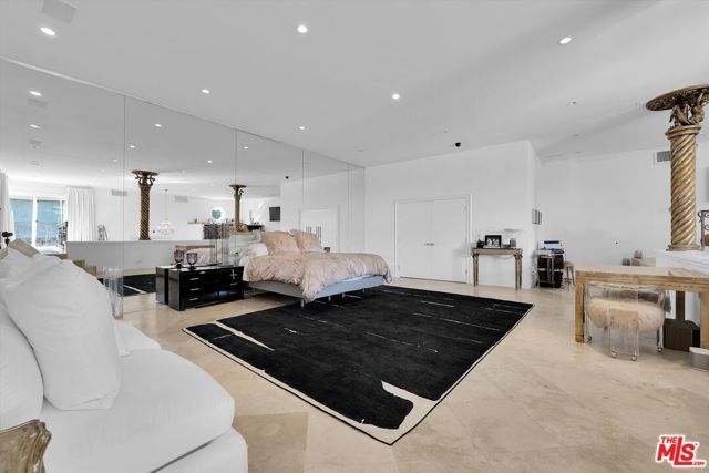 1300 Summitridge Drive, Beverly Hills, CA 90210