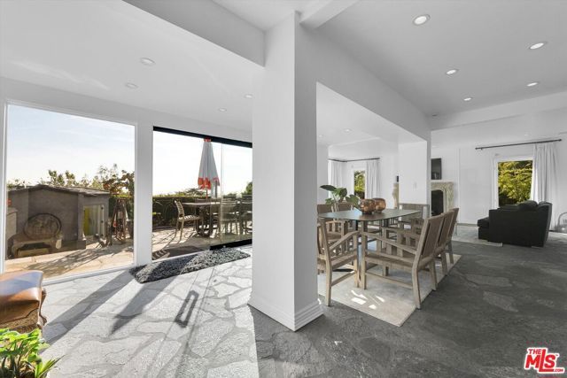 1300 Summitridge Drive, Beverly Hills, CA 90210