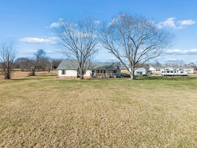 394 Pruett Rd, Dickson, TN 37055