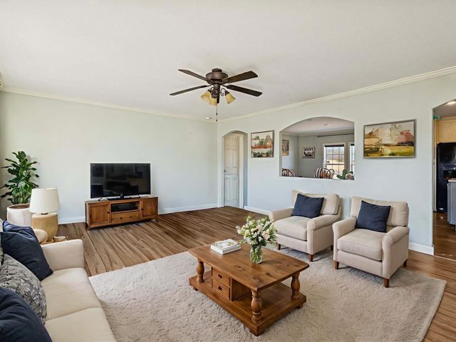 394 Pruett Rd, Dickson, TN 37055