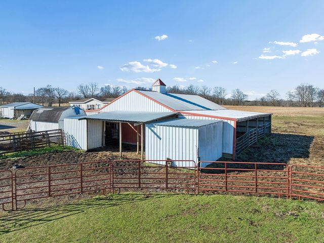 394 Pruett Rd, Dickson, TN 37055
