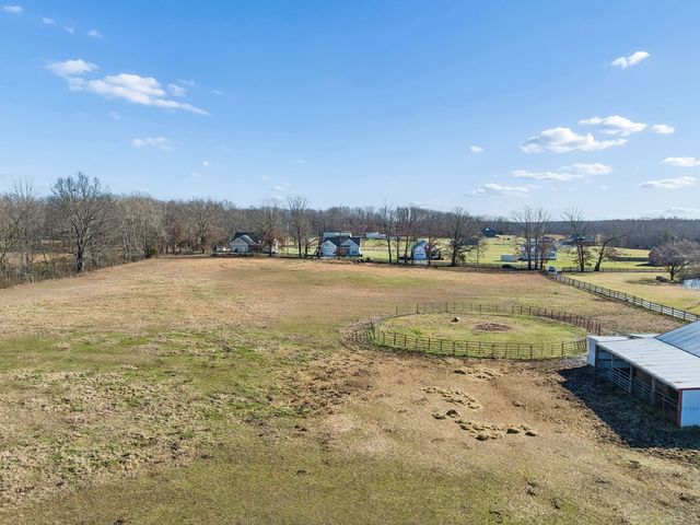 394 Pruett Rd, Dickson, TN 37055