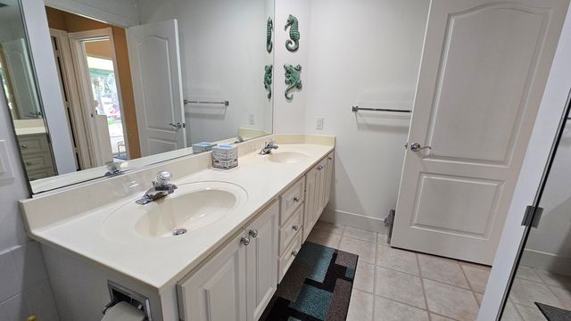 7960 SE Peppercorn Court, Hobe Sound, FL 33455