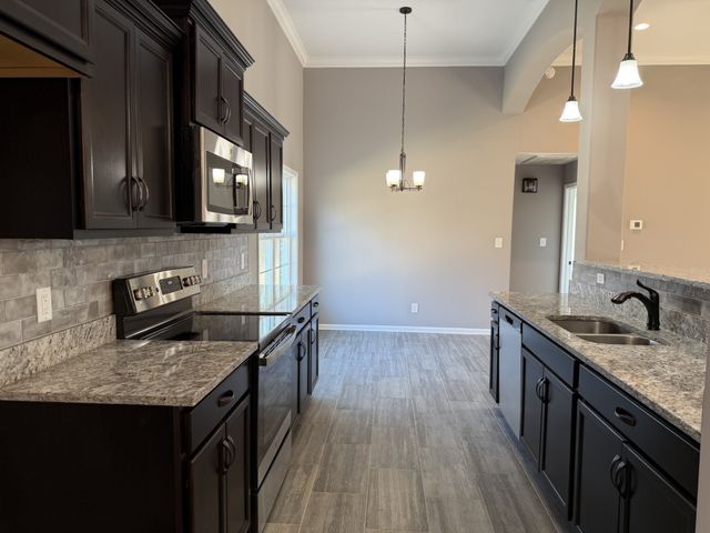 304 Bluebell Dr, Clarksville, TN 37043