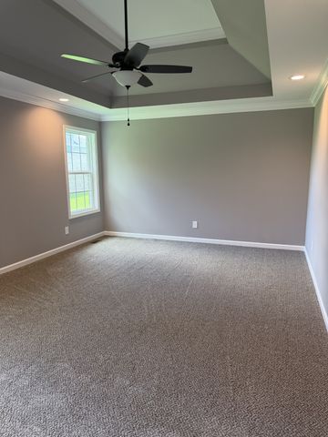 304 Bluebell Dr, Clarksville, TN 37043