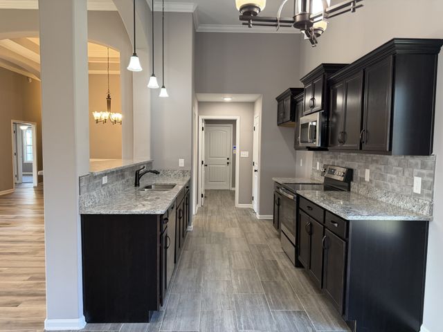 304 Bluebell Dr, Clarksville, TN 37043