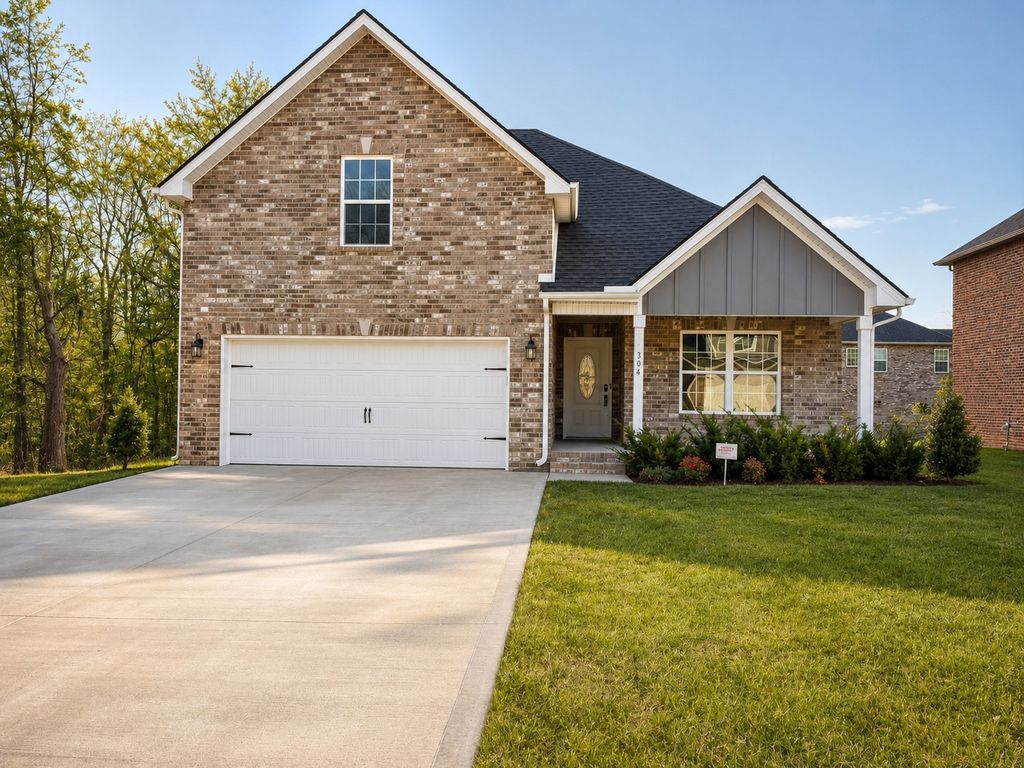 304 Bluebell Dr, Clarksville, TN 37043