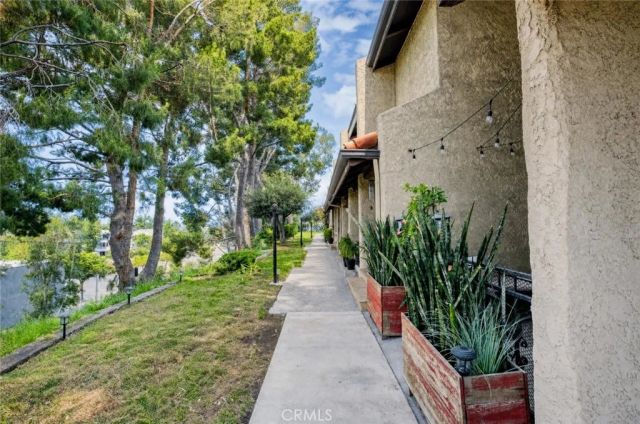 7702 Via Napoli 66, Burbank, CA 91504