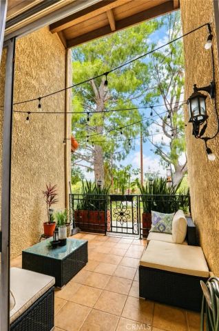 7702 Via Napoli 66, Burbank, CA 91504
