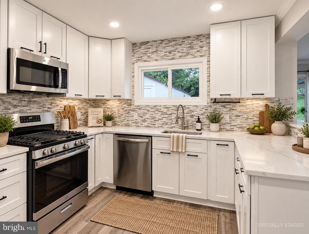 8710 EDGEFIELD RD, Baltimore, MD 21234