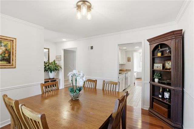 91 Ivy Trail NE, Atlanta, GA 30342