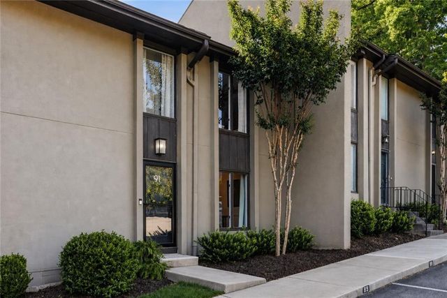 91 Ivy Trail NE, Atlanta, GA 30342