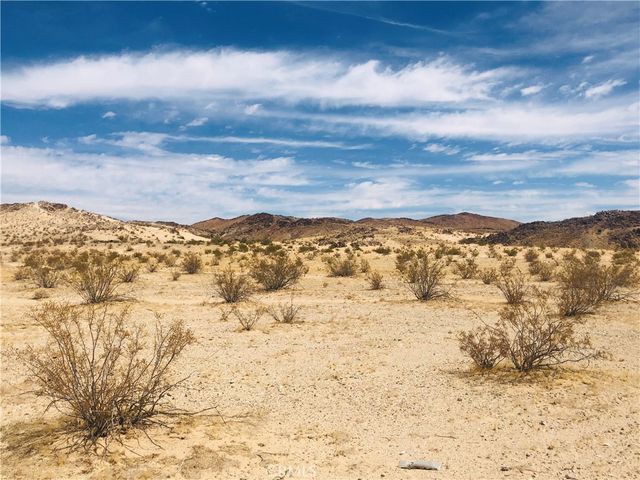 5 Pipeline Road, 29 Palms, CA 92277