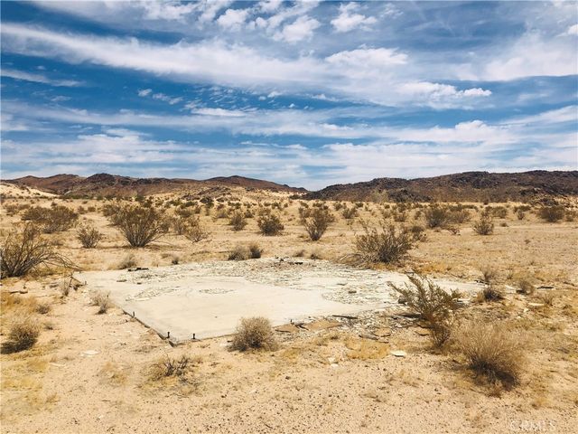 5 Pipeline Road, 29 Palms, CA 92277