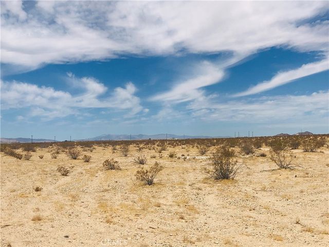 5 Pipeline Road, 29 Palms, CA 92277