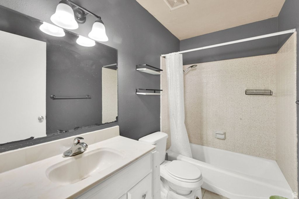 Image 12 of property listing at 1415 N MANDALAY RD #A, Salt Lake City, UT 84116