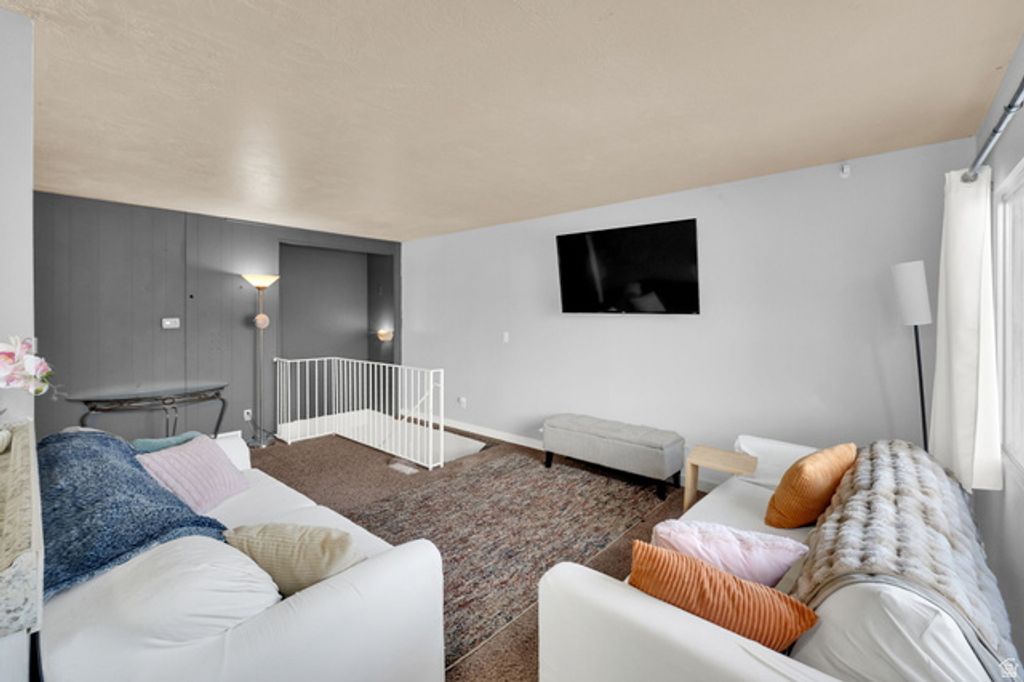 Image 4 of property listing at 1415 N MANDALAY RD #A, Salt Lake City, UT 84116