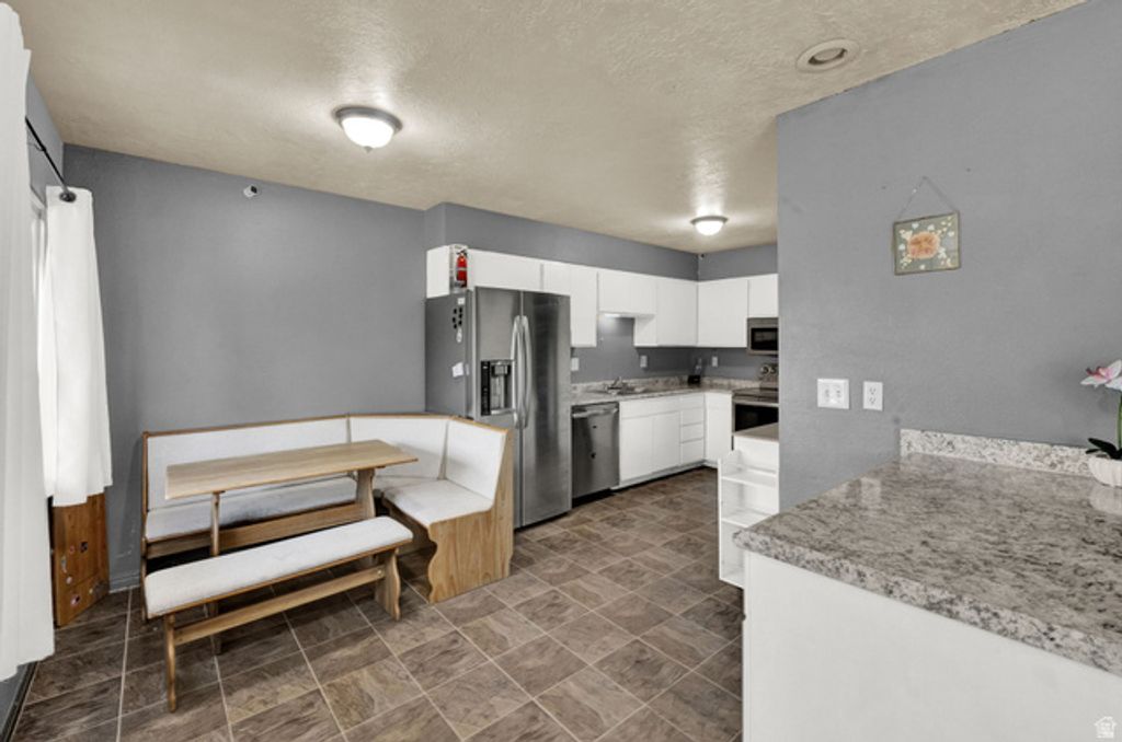 Image 5 of property listing at 1415 N MANDALAY RD #A, Salt Lake City, UT 84116