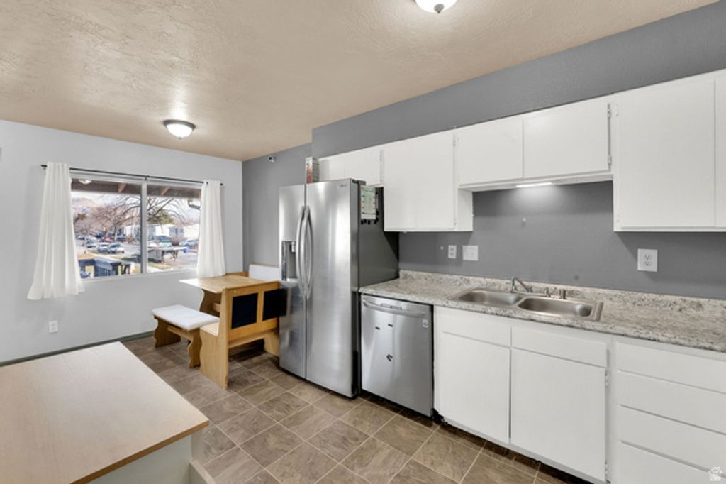 Image 9 of property listing at 1415 N MANDALAY RD #A, Salt Lake City, UT 84116