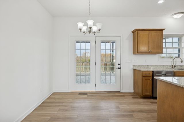 125 Makinley Dr, Lafayette, TN 37083