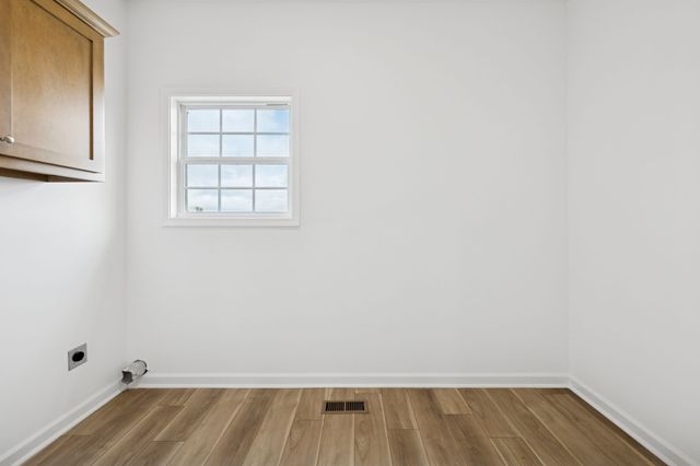 125 Makinley Dr, Lafayette, TN 37083