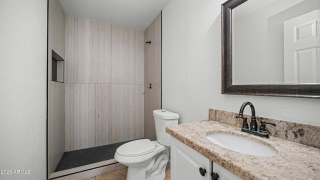 8807 W CATALINA Drive, Phoenix, AZ 85037
