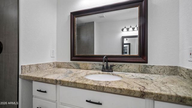 8807 W CATALINA Drive, Phoenix, AZ 85037