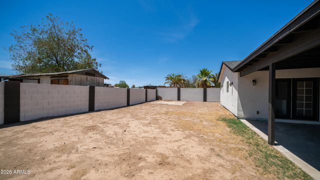 8807 W CATALINA Drive, Phoenix, AZ 85037