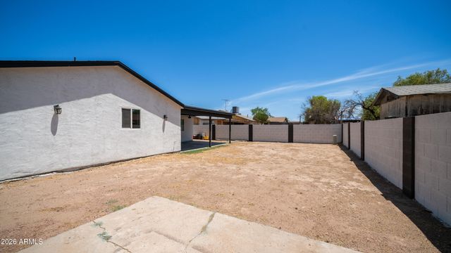 8807 W CATALINA Drive, Phoenix, AZ 85037
