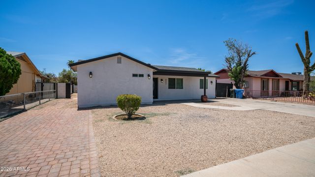 8807 W CATALINA Drive, Phoenix, AZ 85037