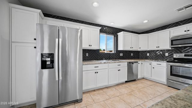 8807 W CATALINA Drive, Phoenix, AZ 85037