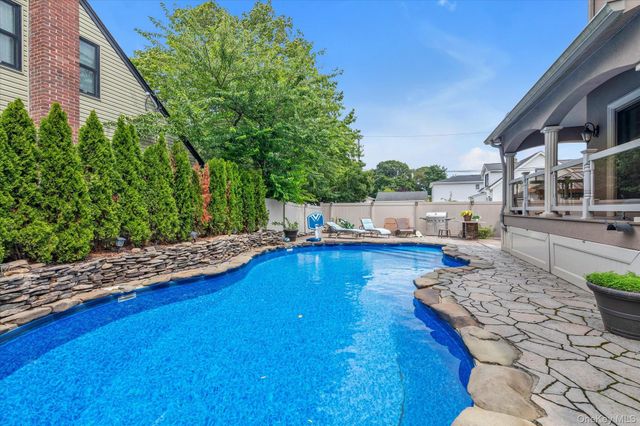 1789 Stuyvesant Avenue, Merrick, NY 11566