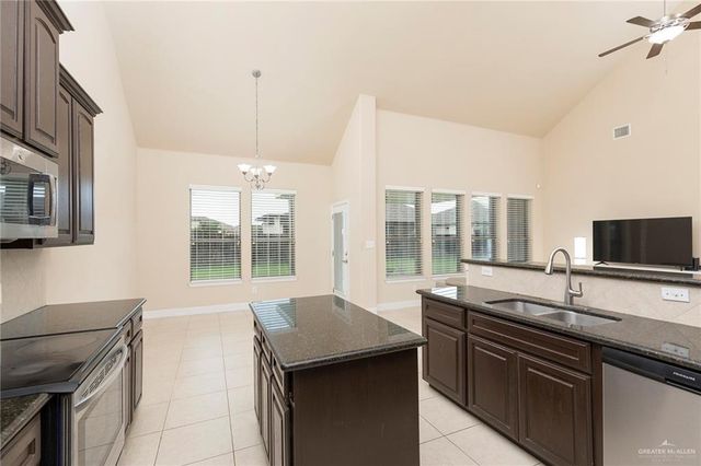 3904 Santa Maria Street, Mission, TX 78572