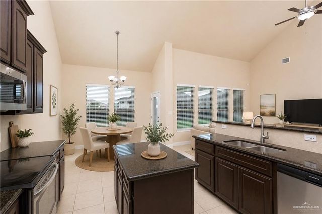3904 Santa Maria Street, Mission, TX 78572