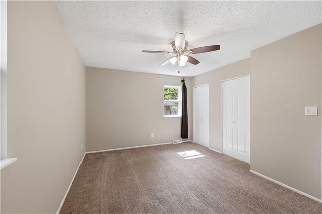 201 SW Sandstone Drive, Blue Springs, MO 64014