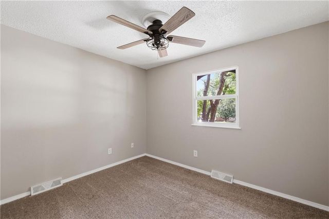 201 SW Sandstone Drive, Blue Springs, MO 64014