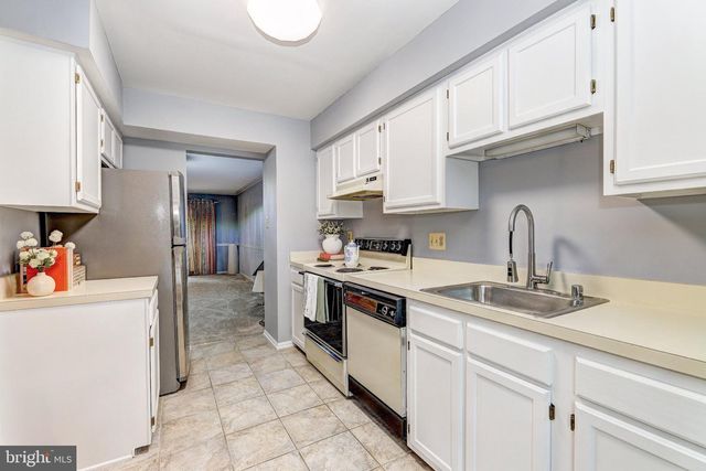 19 SOUTHWARK BRIDGE WAY, Lutherville Timonium, MD 21093
