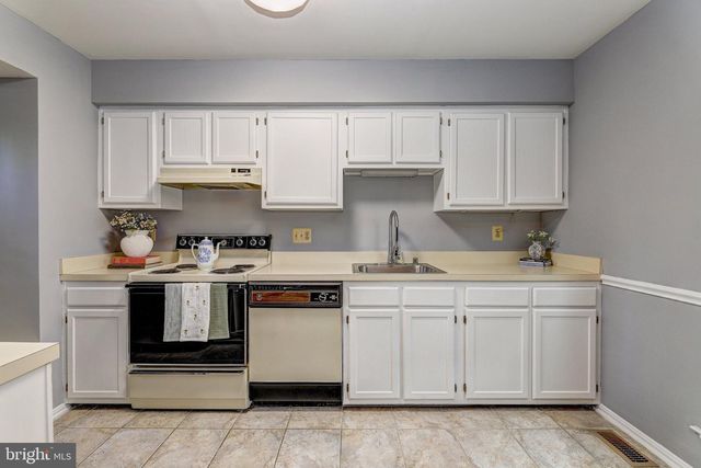 19 SOUTHWARK BRIDGE WAY, Lutherville Timonium, MD 21093